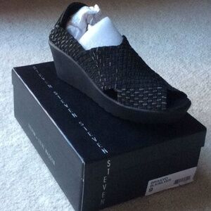 STEVEN // braavo black silver bandage wedge